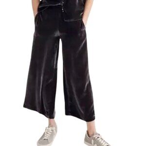 Madewell Velvet Wide Leg Cropped Pull-on Pants in Dark Brown Silk Blend, Medium